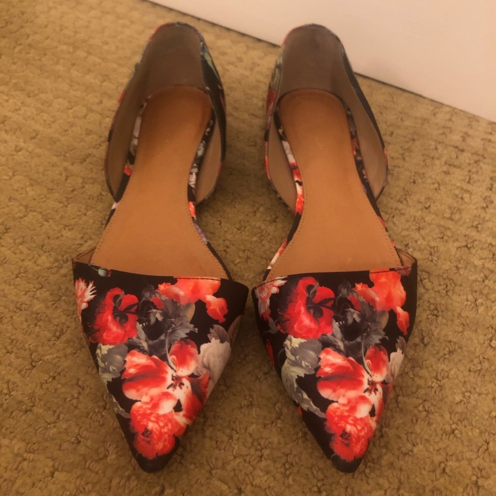 Halogen floral flats